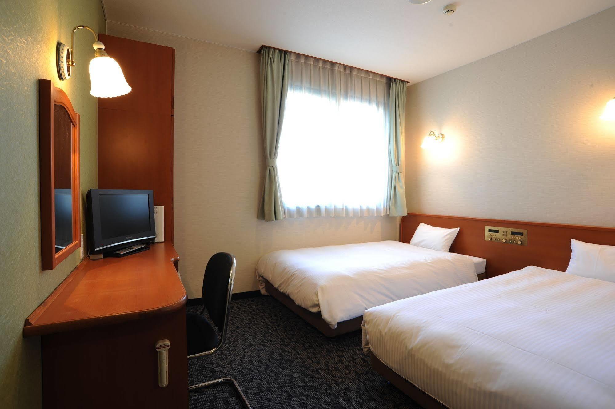Suizenji Comfort Hotel Kumamoto Esterno foto